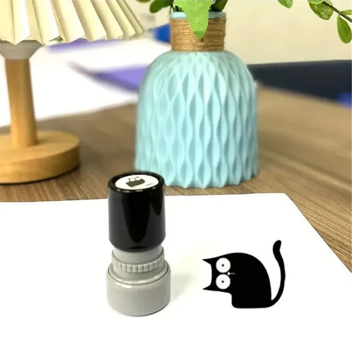 🐱 Cute Kitten Design Round Self-inking Stamp 🐾
