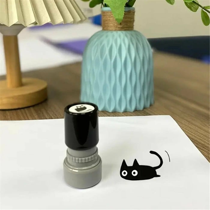 🐱 Cute Kitten Design Round Self-inking Stamp 🐾